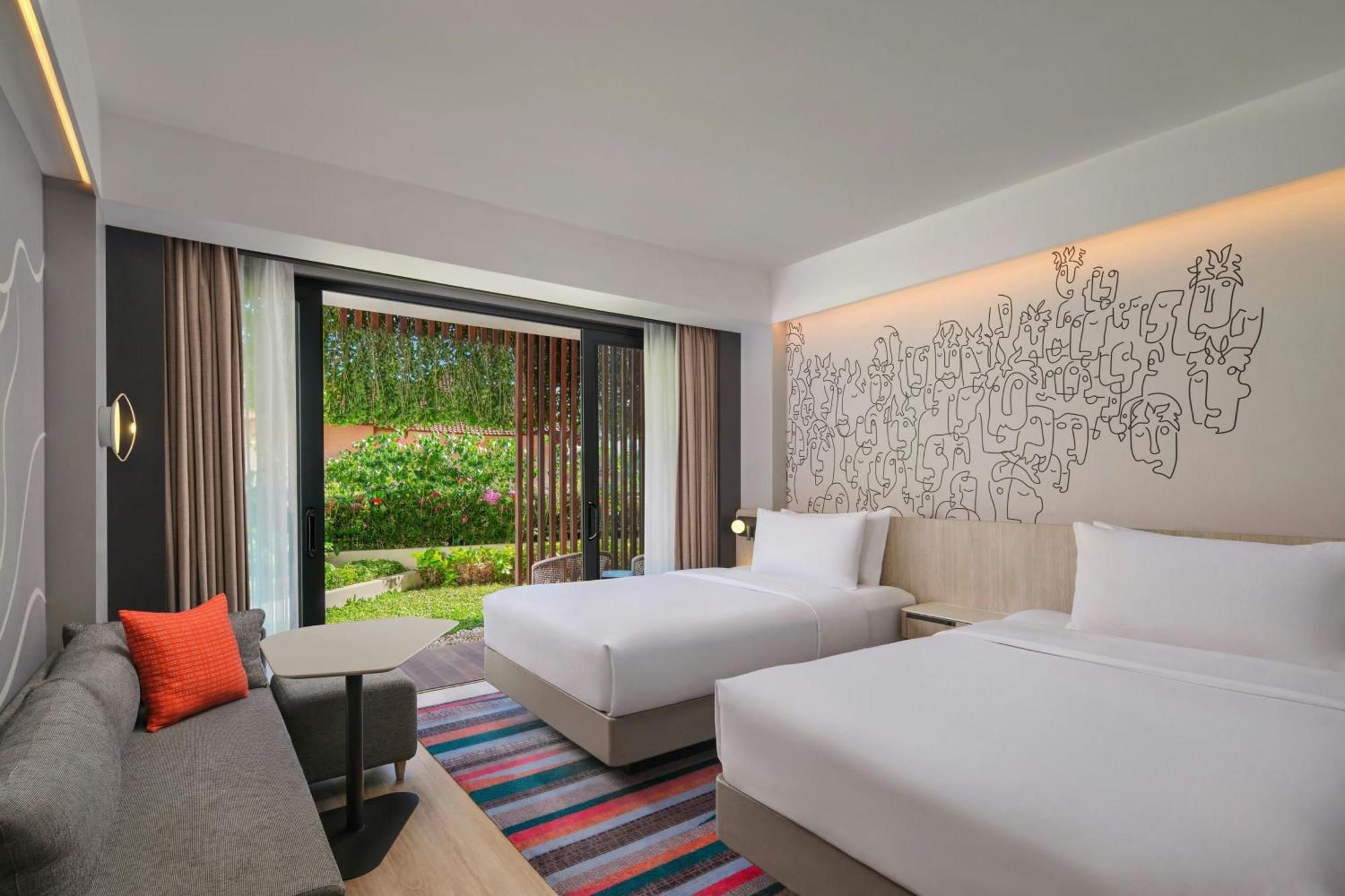 Aloft Bali Kuta At Beachwalk Exterior photo