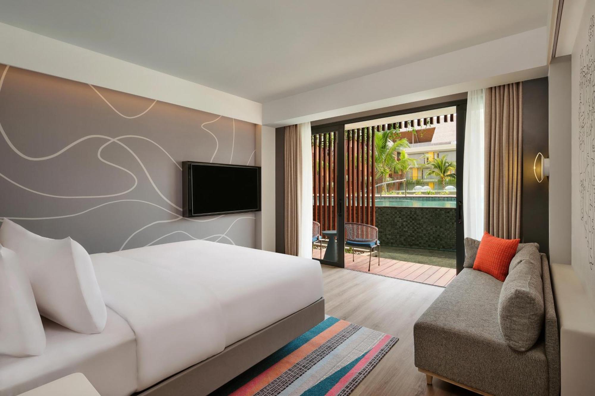 Aloft Bali Kuta At Beachwalk Exterior photo